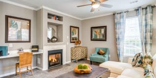 Huntington at King Farm Gallery 22