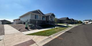 Beautiful 5 Bedroom, 3 Bath Executive Home in the Pointe! Gallery 4