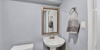 1115 MASSACHUSETTS Avenue NW Gallery 16