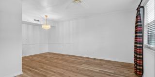 Spacious & Exciting Townhome style Condo Gallery 3