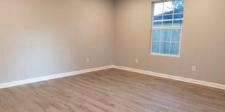 512 Vernon Street Gallery 22