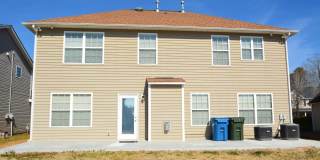 616 Poplar Street Gallery 17