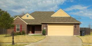 3 Bed | 2 Bath | Jenks Gallery 1