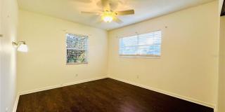501 AVENUE G SE Gallery 9