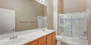2305 W Horizon Ridge Parkway Gallery 24