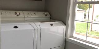 33047 N Ridge Rd Gallery 7