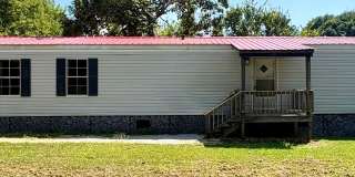 Charming Country Home – Privacy, Peace & Plenty of Space Gallery 1