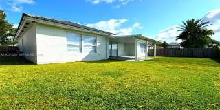 15840 SW 151st Ter Gallery 6