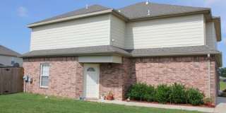 824 Oakwood Ct Gallery 2