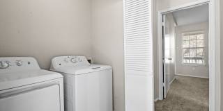 River Crossing ATX - Townhome - 2bd/2.5ba - W/D - Close to Downtown - $1395 Gallery 28