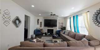 1052 Kingston Lane Gallery 28