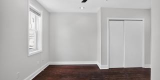 2623 EMERALD Street Gallery 16