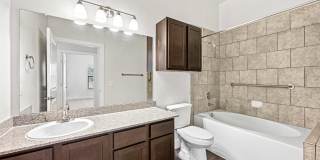 The Laurel at Vintage Park 55+ - Senior Housing Gallery 13