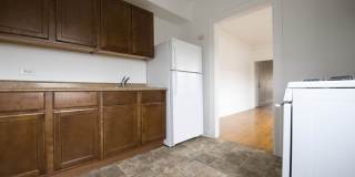 7914 S Hermitage Auburn Gresham Apartments Gallery 21