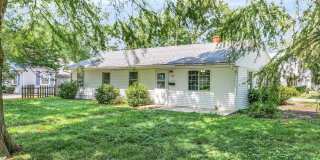 Now Leasing 3-Bedroom, 2-Bath House with Detached Garage for Move in August 1st! Gallery 1