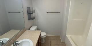 4 Bedroom 3.5 Bathroom Duplex Gallery 17