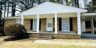 824 Stoneykirk Drive Gallery 1