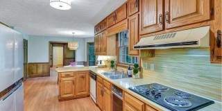2853 Northbrook Drive Gallery 8