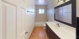 2545 North Euclid Avenue Gallery 9