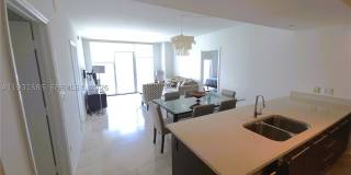 500 Brickell Ave Gallery 6
