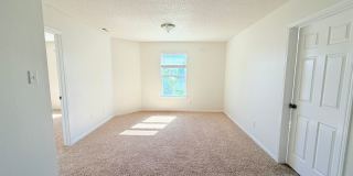 Now Showing: 4 Bedroom / 2.5 Bath located at 1723 Elijah Blue Dr. in Greenwood, IN. Gallery 15