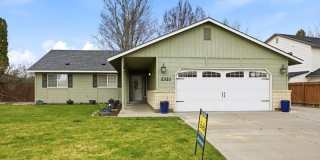 2321 Hummingbird Lane Gallery 1