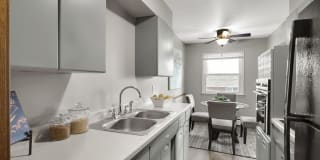 Brentwood Park Townhomes and Apartments Gallery 4