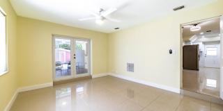 3730 NE 13th Terrace Gallery 25