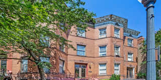 Kalorama Apartment – Renovated One-Bedroom with Private Balcony Gallery 26