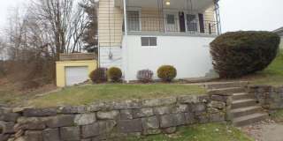 Two bedroom home on Weirton Heights Gallery 1