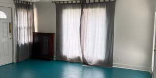Charming 2 bedroom 1 bath home on large corner lot in desirable part of Springfield Gallery 6