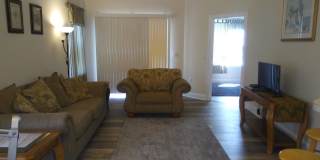 3 Bedroom furnished Condo in Arrowhead Gallery 1