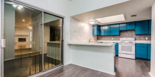 2-BEDROOM TOWNHOME IN ALAMO HEIGHTS Gallery 13