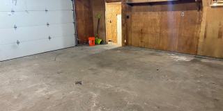 3-bedroom Home on Private Country Lot with 2 acres & 4-car garage Gallery 19