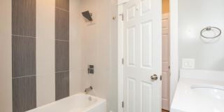 1448 W Chicago Ave Gallery 8