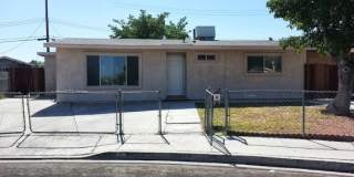 LOVELY 3 BEDROOM 1 BATH HOME! COME SEE TODAY! Gallery 1