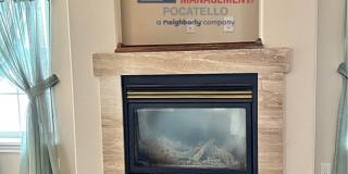Beautiful 4 bedroom 3 bath house - attached garage Gallery 14