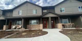 Beautiful Newer Build Townhome in Greeley Gallery 1