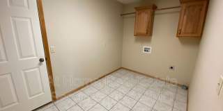 3551 E. Woodside Gallery 21