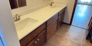 Save Hundreds Every Month – No Electric Bill! Solar-Powered Custom Home for Lease Yukon Public Schools! Gallery 11