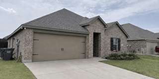 1602 Maple Ridge Drive Gallery 1