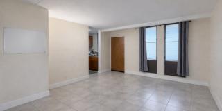 Pearl City 2BR Condo – Near Pearl Harbor – Parking Included – Available Now Gallery 1