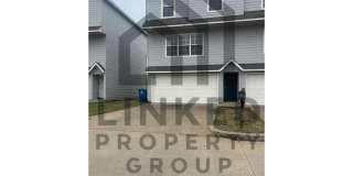 Townhome off Riverside in Tulsa! Gallery 1