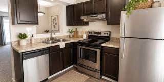 Meadow View Apartments & Townhomes Gallery 1