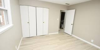 Inground swimming pool, Generac Generator, 3 bedroom 1.5 bath home in South Bend IN Gallery 16