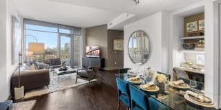 Hanover Post Oak Gallery 27