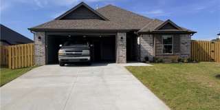 1116 Maclaren Avenue Gallery 1