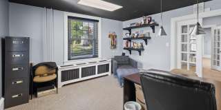 184 W MAIN Street Gallery 29