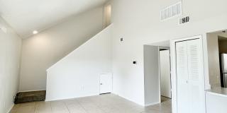 2552 W Bird St Gallery 13