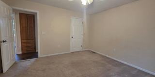 Gorgeous Corner lot Home for Rent! Gallery 23